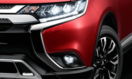 Mitsubishi Outlander 2.0 CVT Premiumoutlander-headlight