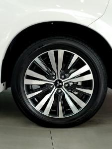 Mitsubishi Outlander 2.0 CVTz4204817751234-8742a0c22bf2e4db0a75cb3d6d0fae93